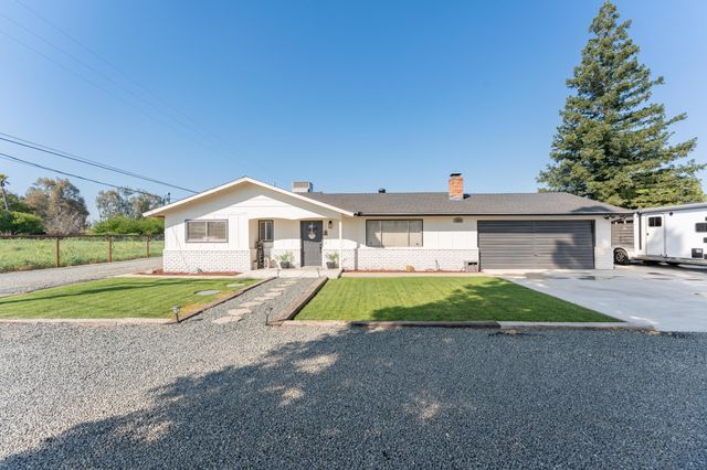 1955 N Westwood Street, Porterville, CA 93257