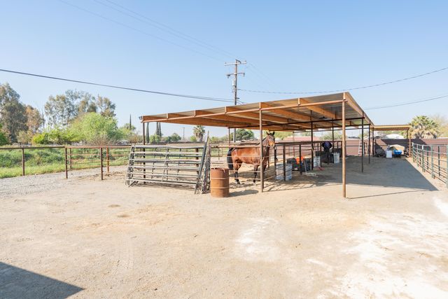 1955 N Westwood Street, Porterville, CA 93257