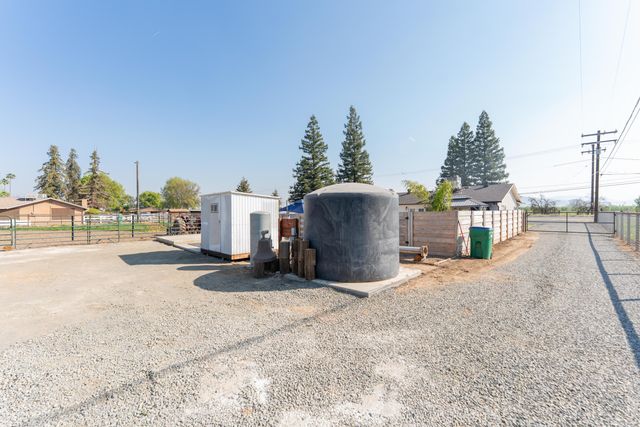 1955 N Westwood Street, Porterville, CA 93257