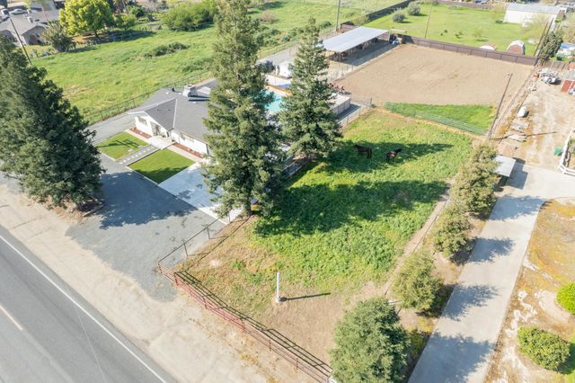 1955 N Westwood Street, Porterville, CA 93257