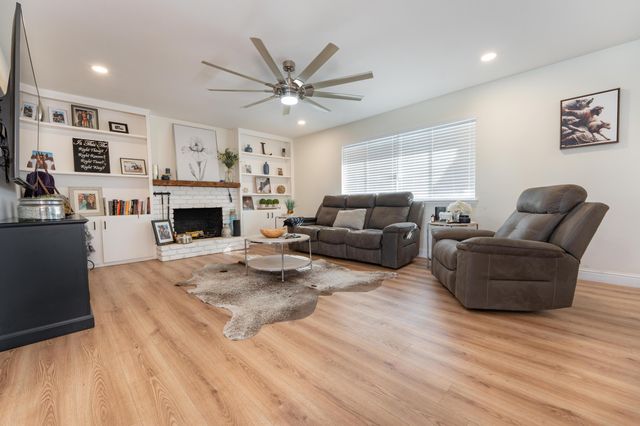 1955 N Westwood Street, Porterville, CA 93257