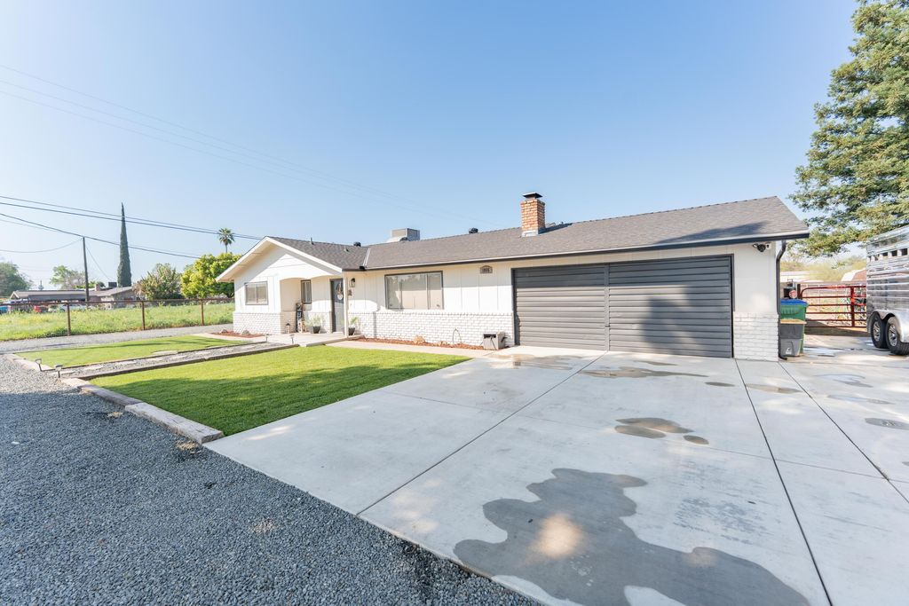 1955 N Westwood Street, Porterville, CA 93257