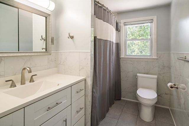56 Winfield St, Norwood, MA 02062