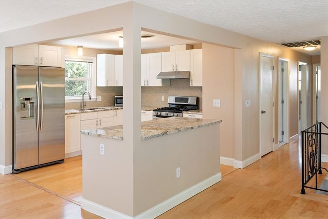 56 Winfield St, Norwood, MA 02062