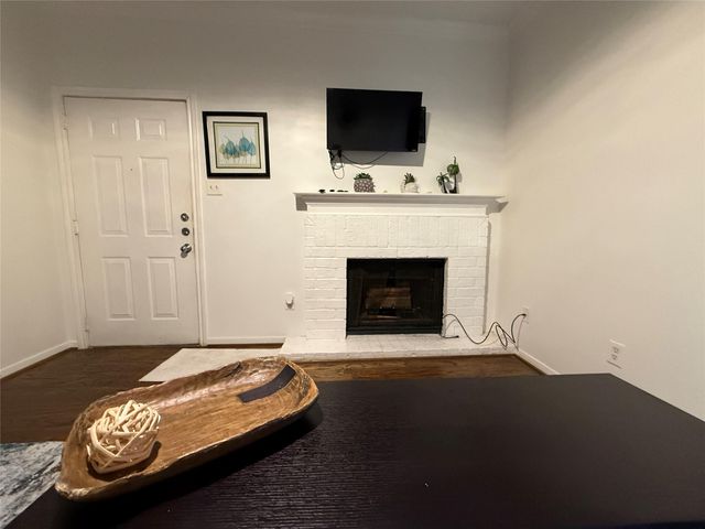 4041 Drake Street 102, Houston, TX 77005