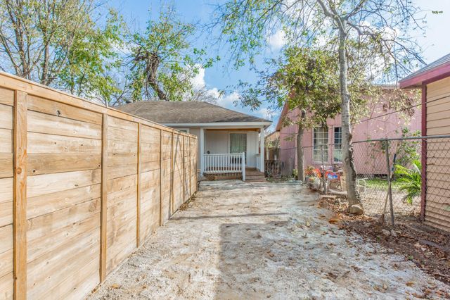 3002 Kirk Street, Houston, TX 77026