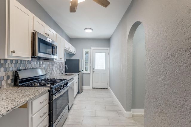 320 W Canty Street 2, Dallas, TX 75208