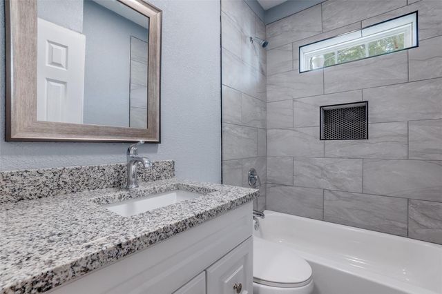 320 W Canty Street 2, Dallas, TX 75208