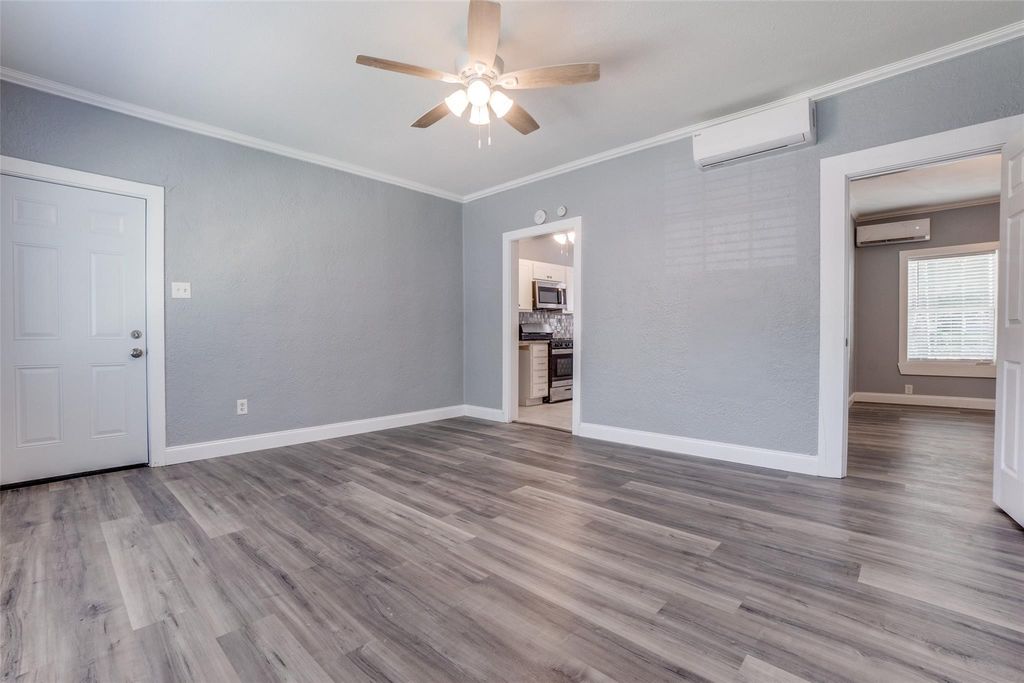 320 W Canty Street 2, Dallas, TX 75208