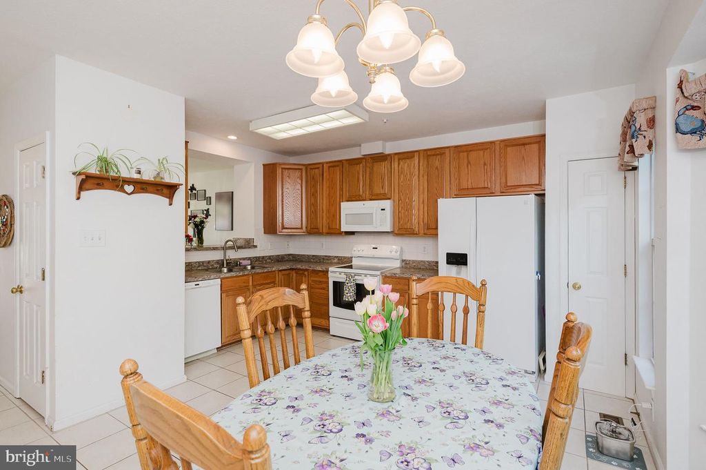 Image 10 of property listing at 293 SPENCER CIR, Forest Hill, MD 21050