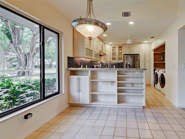 263 SOUTHAMPTON DRIVE 301, Venice, FL 34293