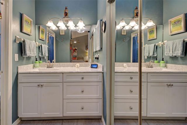 263 SOUTHAMPTON DRIVE 301, Venice, FL 34293