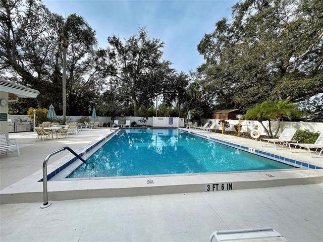 263 SOUTHAMPTON DRIVE 301, Venice, FL 34293