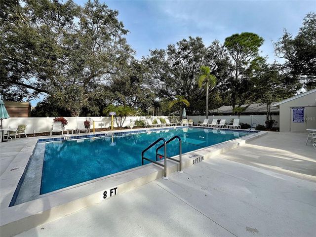 263 SOUTHAMPTON DRIVE 301, Venice, FL 34293