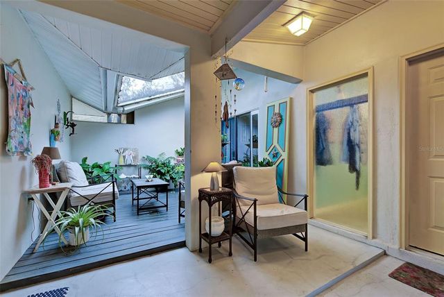 263 SOUTHAMPTON DRIVE 301, Venice, FL 34293