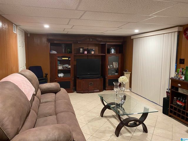 50 W CARRIAGE DRIVE, Birmingham, AL 35214