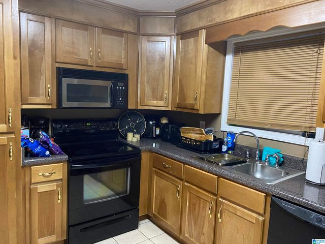 50 W CARRIAGE DRIVE, Birmingham, AL 35214