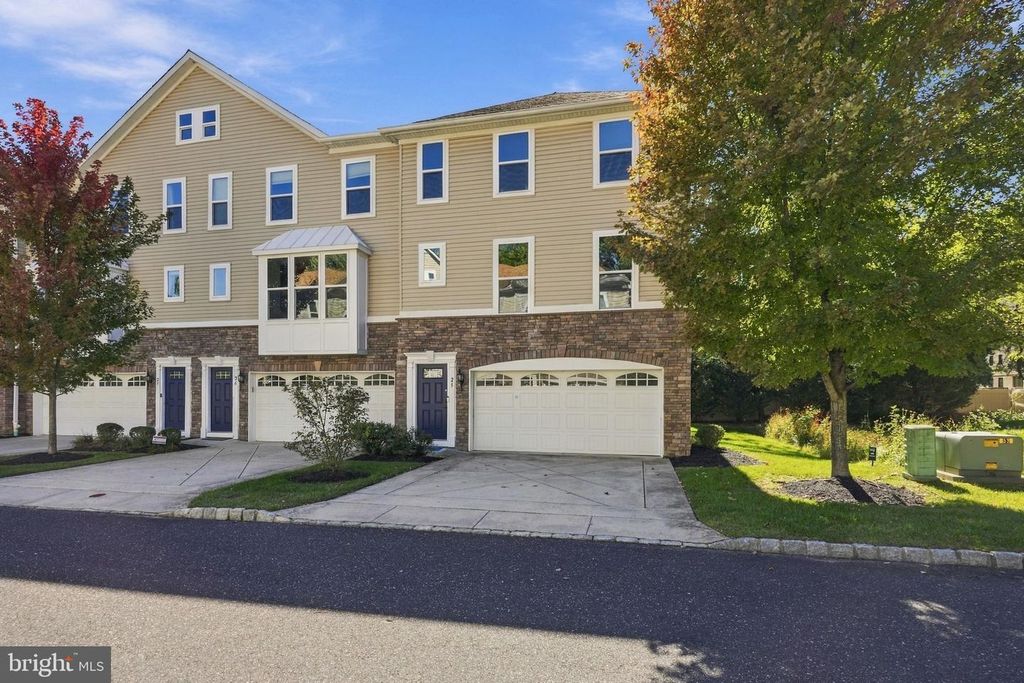 25 REGENCY COURT, CHERRY HILL, NJ 08002 — photo 2