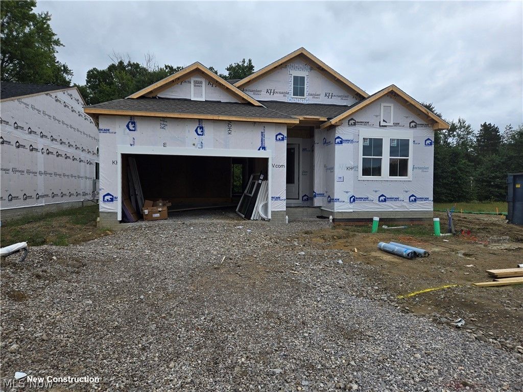 330 Delta Way, Elyria, OH 44035