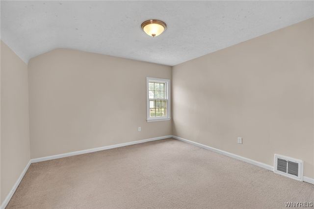 228 Kettering Drive, Tonawanda, NY 14223
