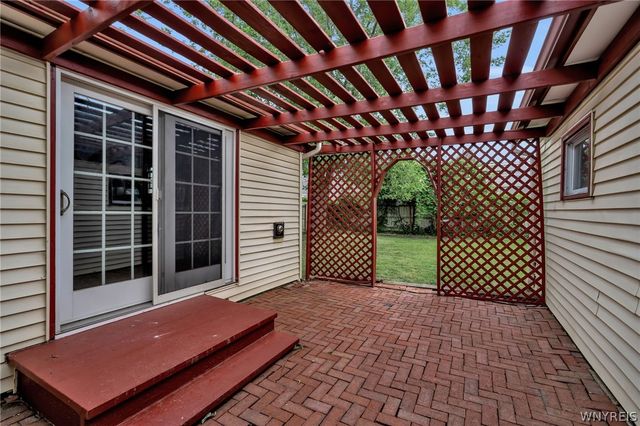 228 Kettering Drive, Tonawanda, NY 14223