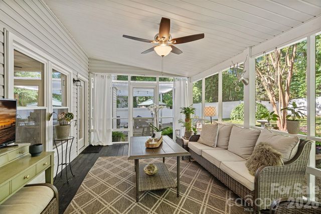 154 Quiet Cove Road, Mooresville, NC 28117