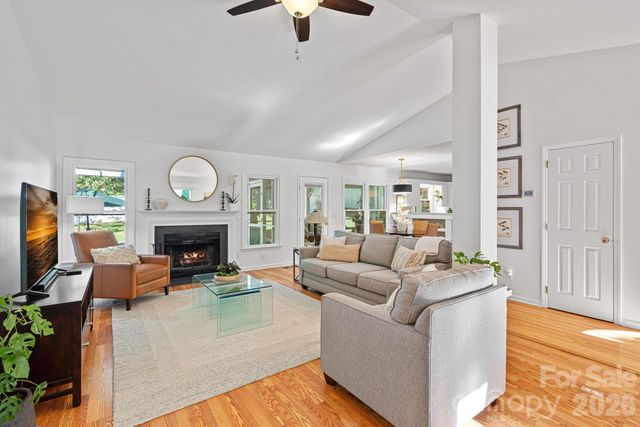 154 Quiet Cove Road, Mooresville, NC 28117
