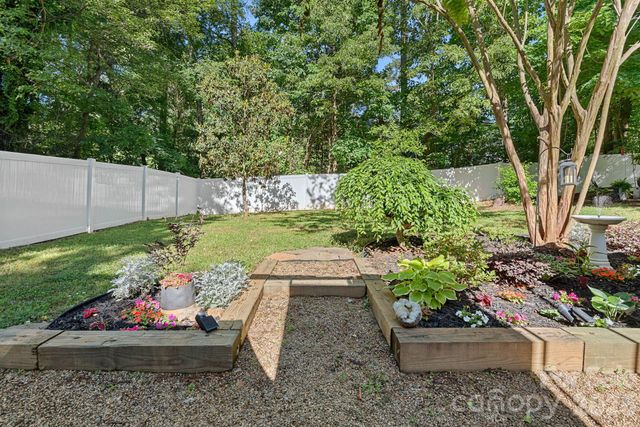 154 Quiet Cove Road, Mooresville, NC 28117