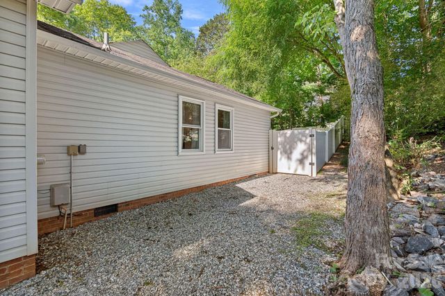154 Quiet Cove Road, Mooresville, NC 28117