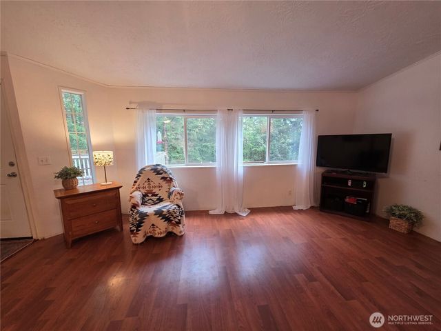 42 W Wildwood Lane, Brinnon, WA 98320