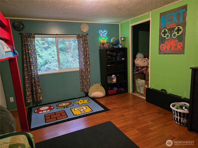 42 W Wildwood Lane, Brinnon, WA 98320