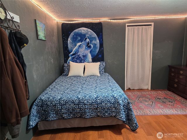 42 W Wildwood Lane, Brinnon, WA 98320