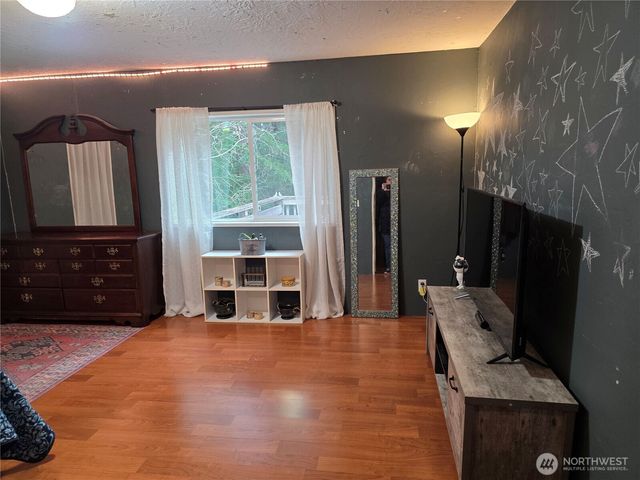 42 W Wildwood Lane, Brinnon, WA 98320