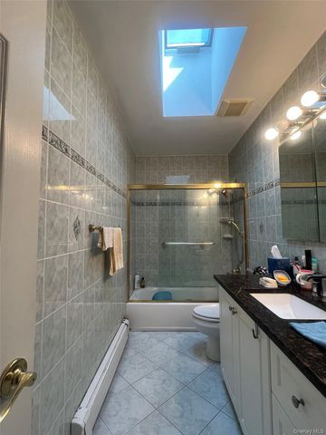 64 Todd Court, Huntington Station, NY 11746