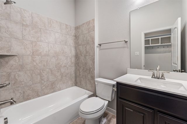 136 Oak Grove Way, Springtown, TX 76082