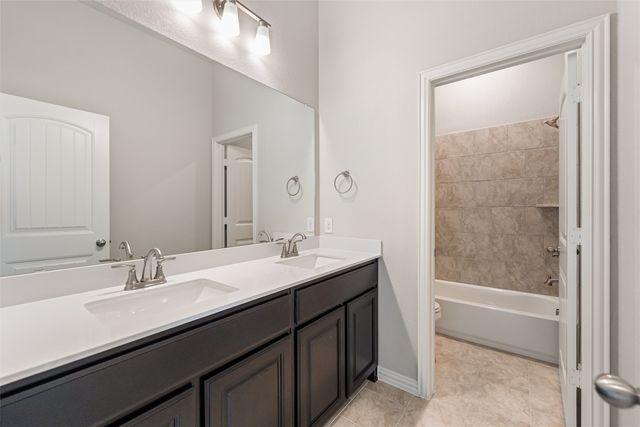 136 Oak Grove Way, Springtown, TX 76082