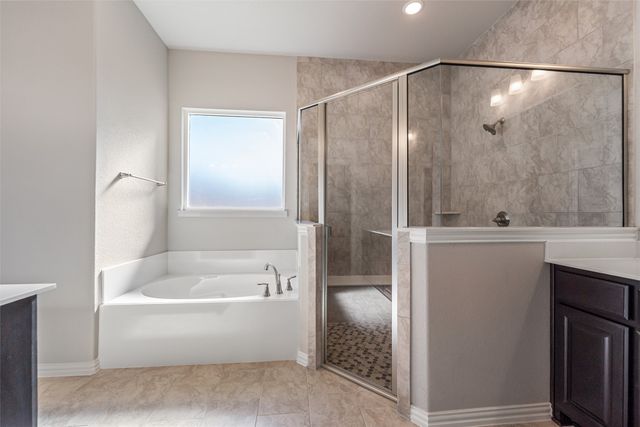 136 Oak Grove Way, Springtown, TX 76082