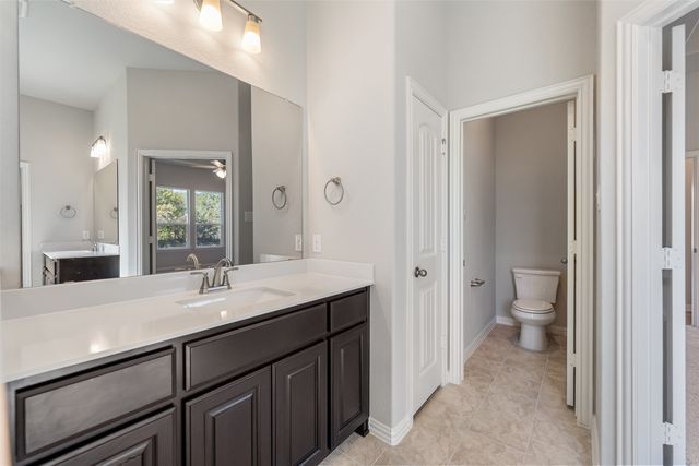 136 Oak Grove Way, Springtown, TX 76082