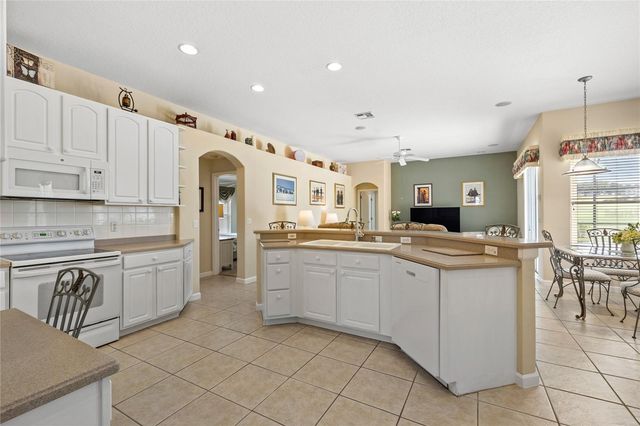 540 PRESTWICK DRIVE, Davenport, FL 33897