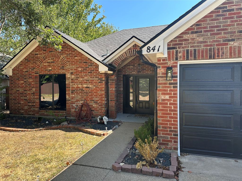 841 Collins Boulevard, Cedar Hill, TX 75104 — photo 2