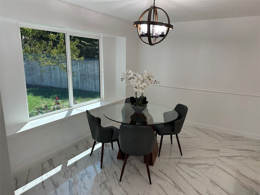 841 Collins Boulevard, Cedar Hill, TX 75104 — photo 4