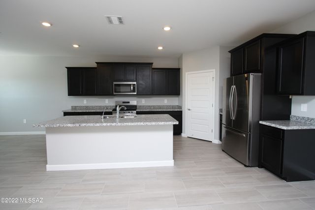 14616 E Old Owl Creek Court, Vail, AZ 85641