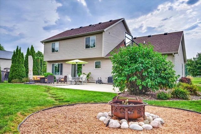 912 Questa Ridge Trail, Verona, WI 53593