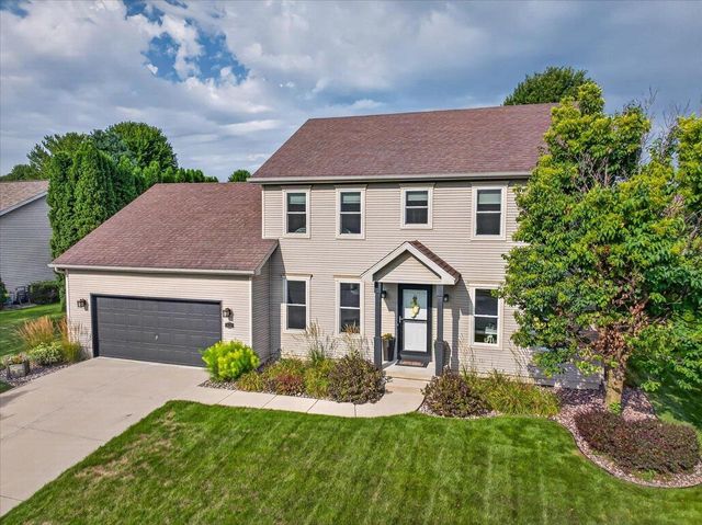 912 Questa Ridge Trail, Verona, WI 53593