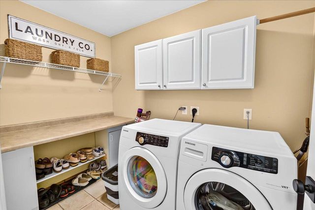 912 Questa Ridge Trail, Verona, WI 53593
