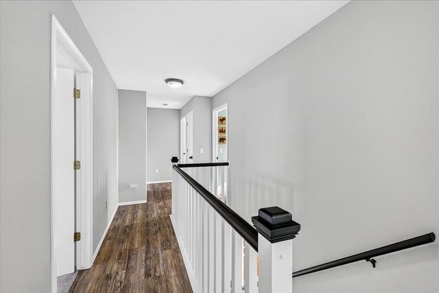 912 Questa Ridge Trail, Verona, WI 53593