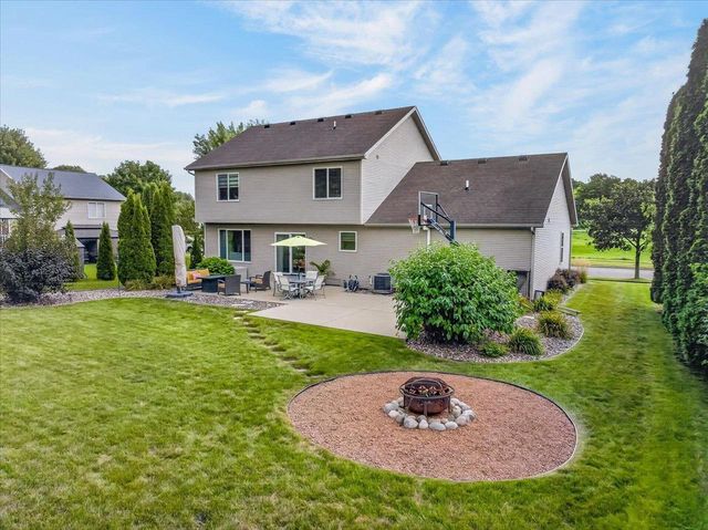 912 Questa Ridge Trail, Verona, WI 53593