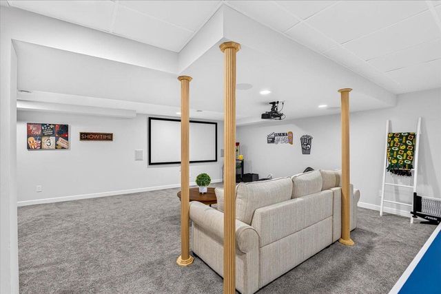 912 Questa Ridge Trail, Verona, WI 53593