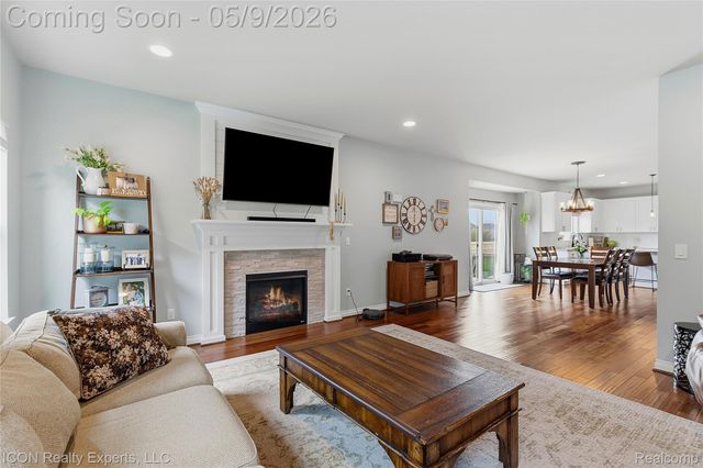 20620 Misty Brook Court, Macomb Township, MI 48044