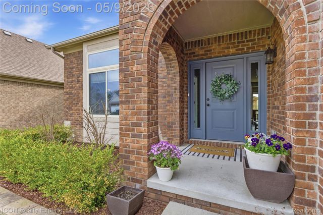 20620 Misty Brook Court, Macomb Township, MI 48044